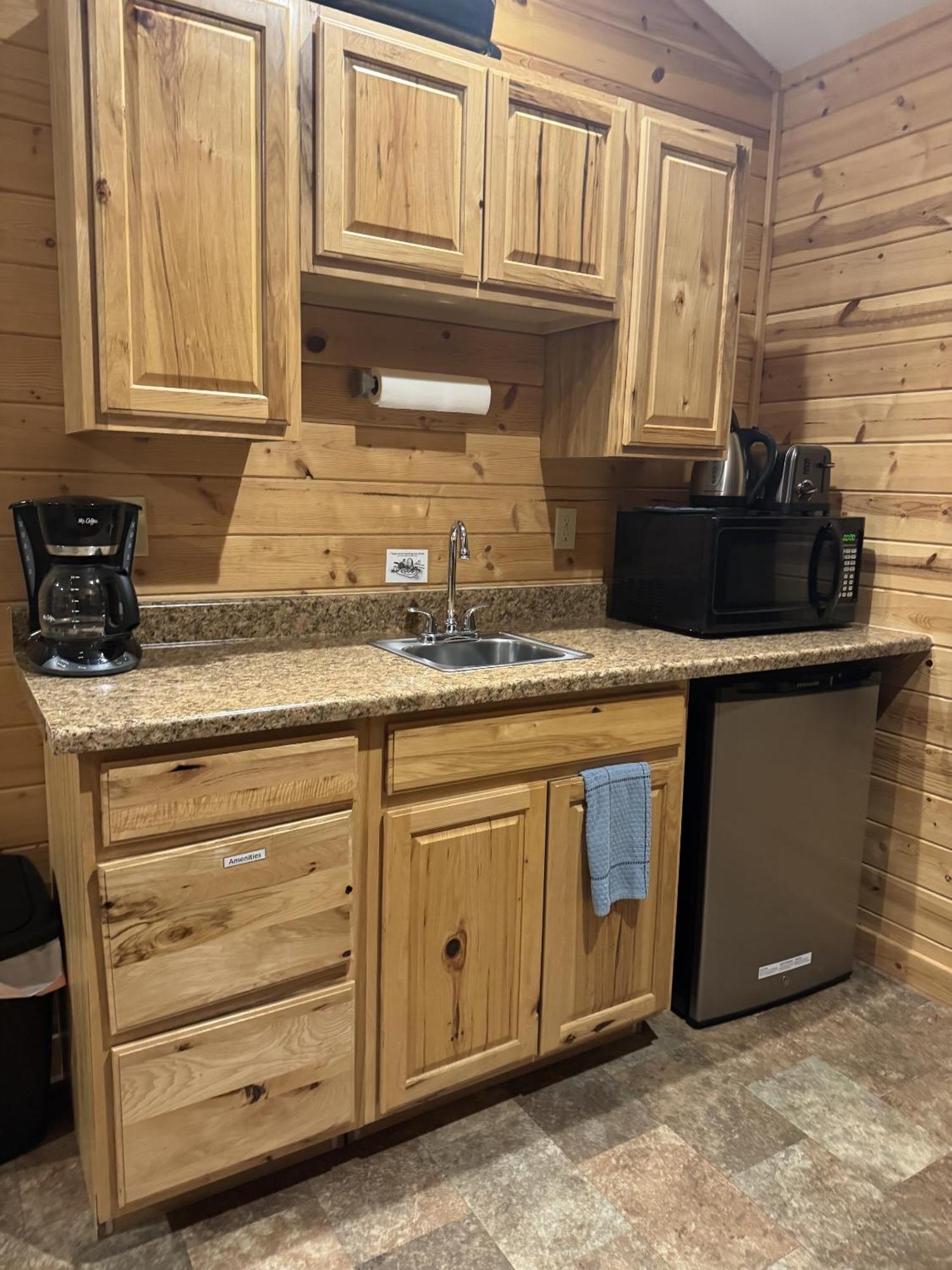 Susitna River Lodging, Backwoods